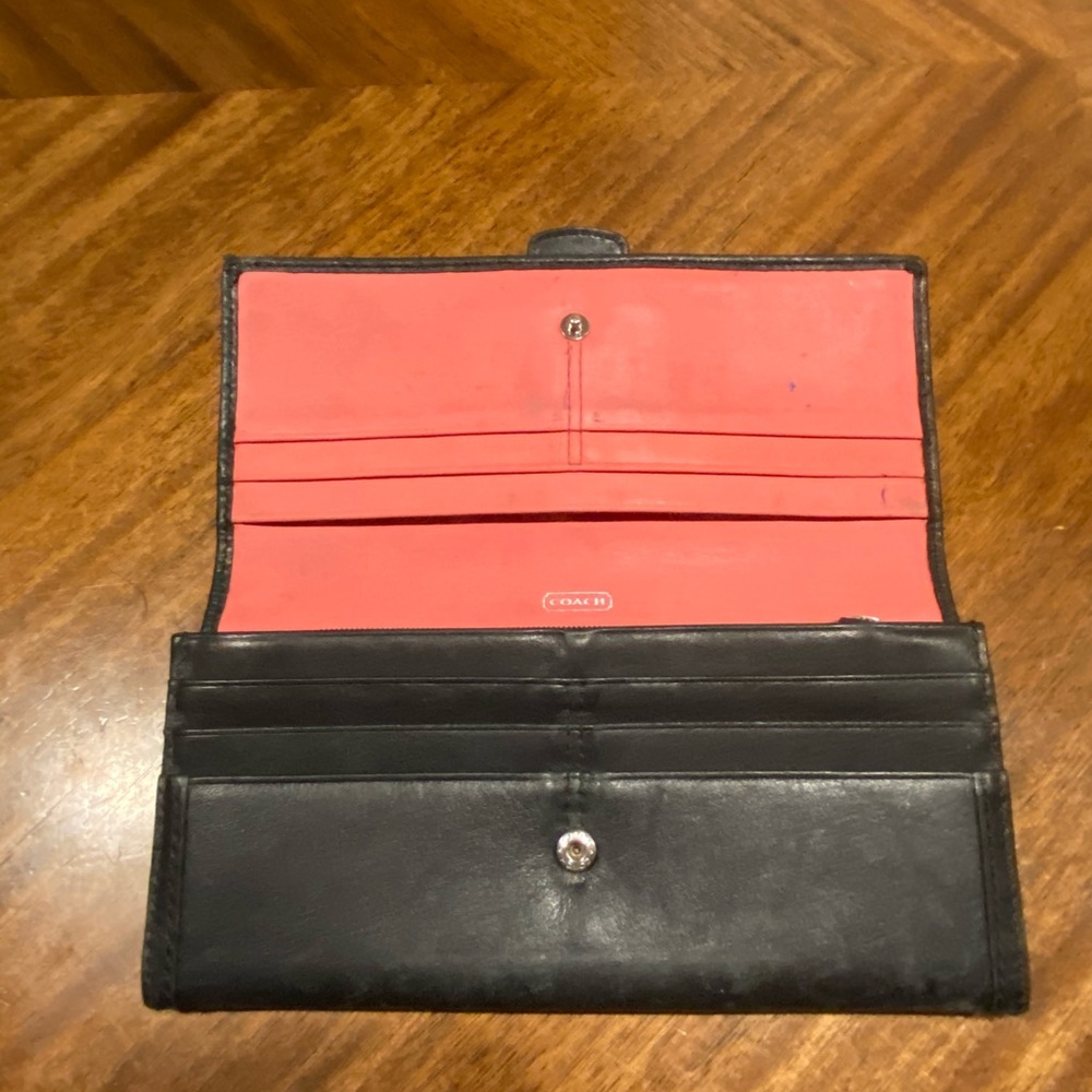 Coach Wallet - Picture 4 of 8